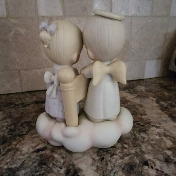 Vintage Precious Moments “No Tears Past the Gate” Figurine-1986 - Picture 2 of 6
